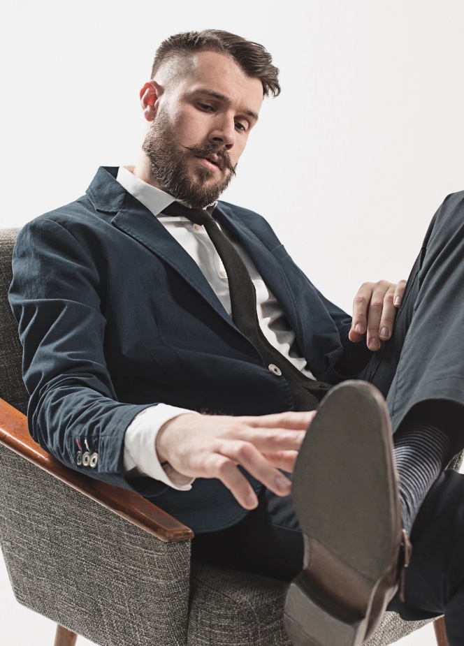 Step Up Your Style: Suit & Shoe Mastery for Gentlemen