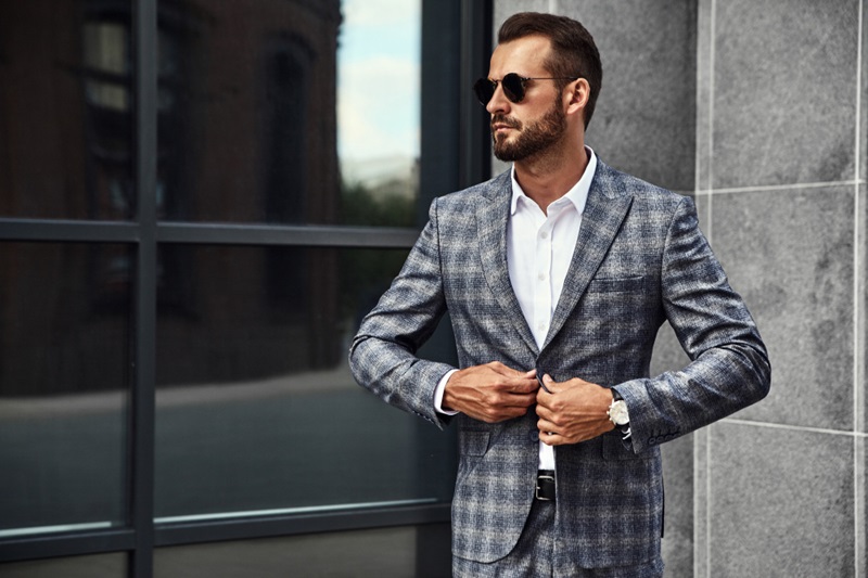 What are the Best Men's Suits and Shirt Combinations